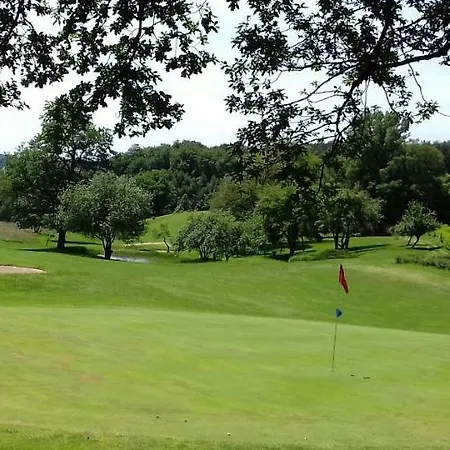 Appart-hotel Du Golf De Laguiole 酒店 *